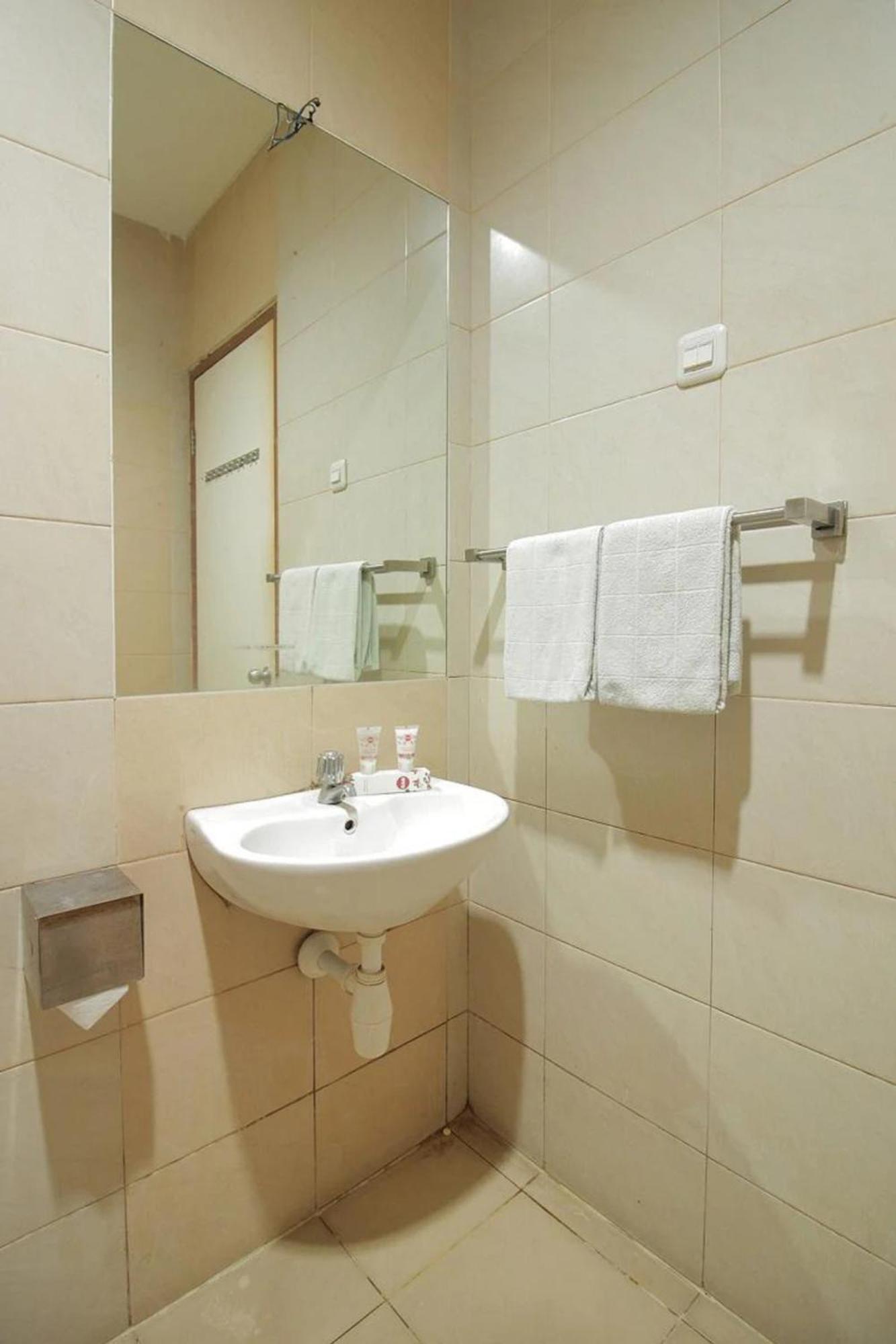 בנדונג Capital O Galaxy Inn מראה חיצוני תמונה